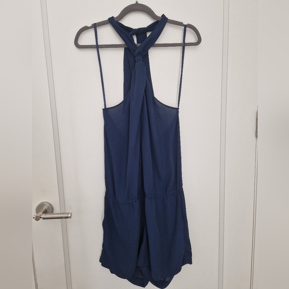 BCBG MAXAZRIA - Picture 2 of 6